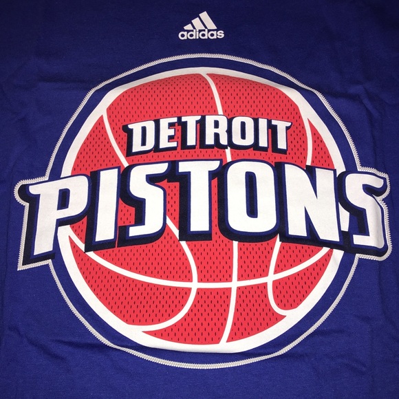 OFFICIAL NBA ADIDAS DETRIOT PISTONS T SHIRT : MED - Picture 2 of 3